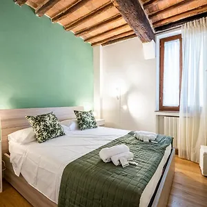 35 Nel Centro Storico Di In The Historic Center Of Apartment
