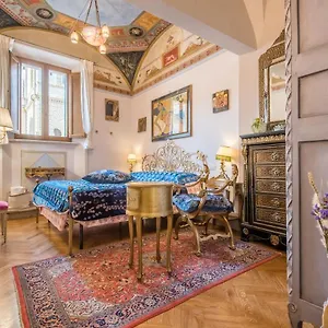 Curtatone Apartment